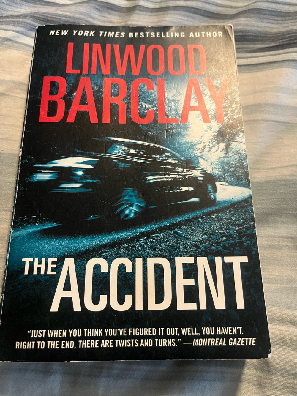 "The Accident" Paperback Thriller by Linwood Barclay Black & Blue Cover